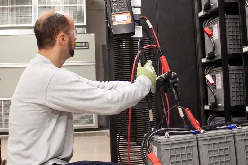 Test-af-ups-batterier-i-henhold-til-IEEE-1184-og-1188